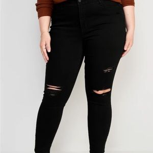 Old Navy High Rise Rockstar Super Skinny Jeans